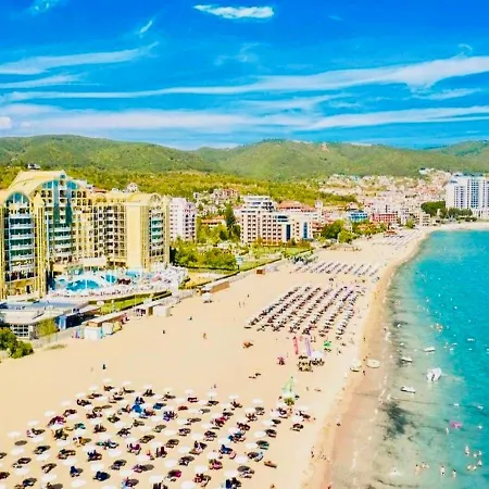 Lejlighed Two-bed Flat In Sunny With Pool View Sunny Beach