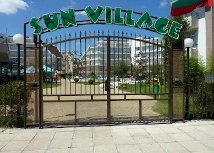 Two-bed Flat In Sunny With Pool View Napospart