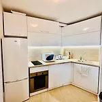Apartment Two-bed Flat In Sunny With Pool View *