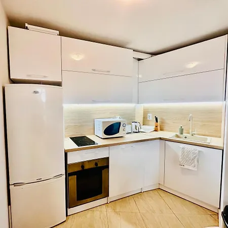 Apartament Two-bed Flat In Sunny With Pool View *