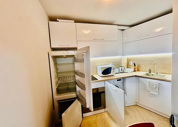 Two-bed Flat In Sunny With Pool View * Slantschew brjag